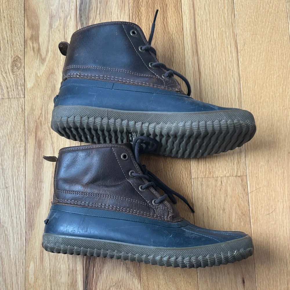 Sperry Men's Navy and Brown Duck Boots